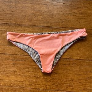 Acacia Makai bottom sz. M